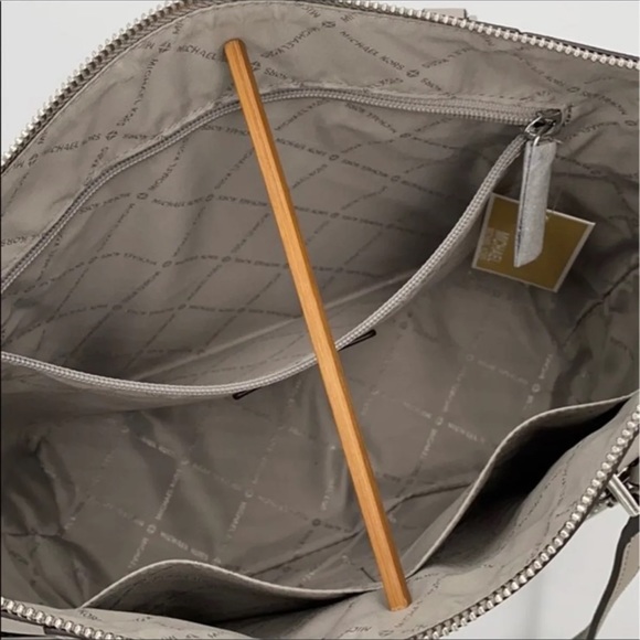 MICHAEL KORS CHARLOTTE LARGE TOP ZIP  Tote bag - Picture 8 of 16